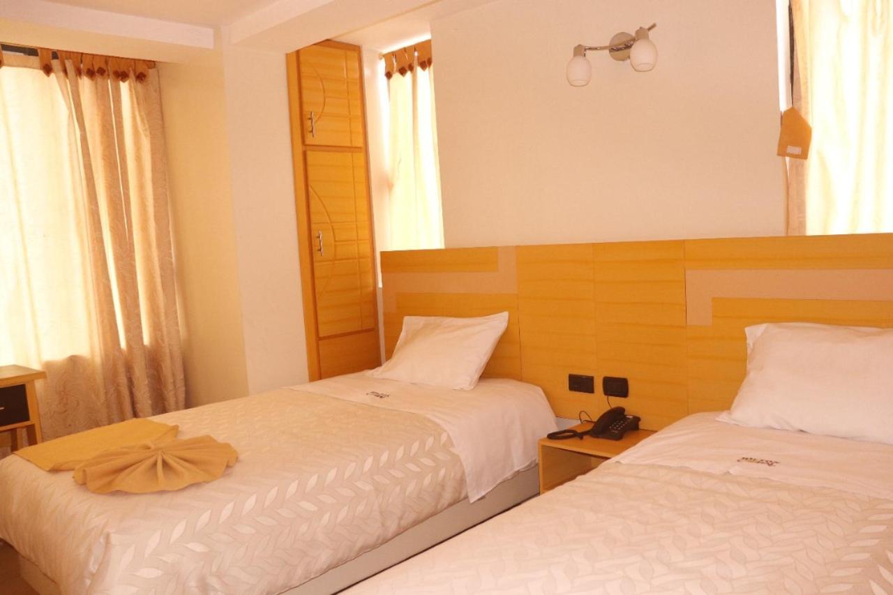 Hotel Golden Coral Tulcán Eksteriør bilde