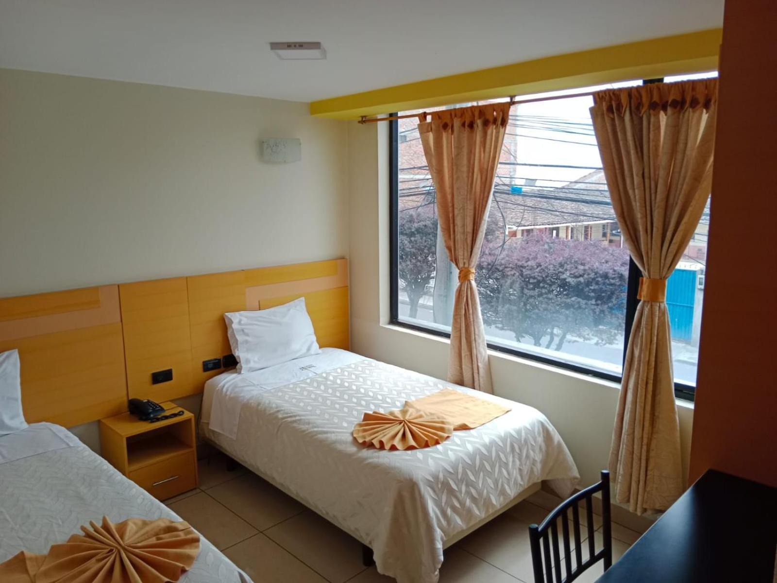 Hotel Golden Coral Tulcán Eksteriør bilde
